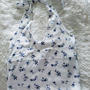 NWOT Hollister V-NECK HALTER TOP Small